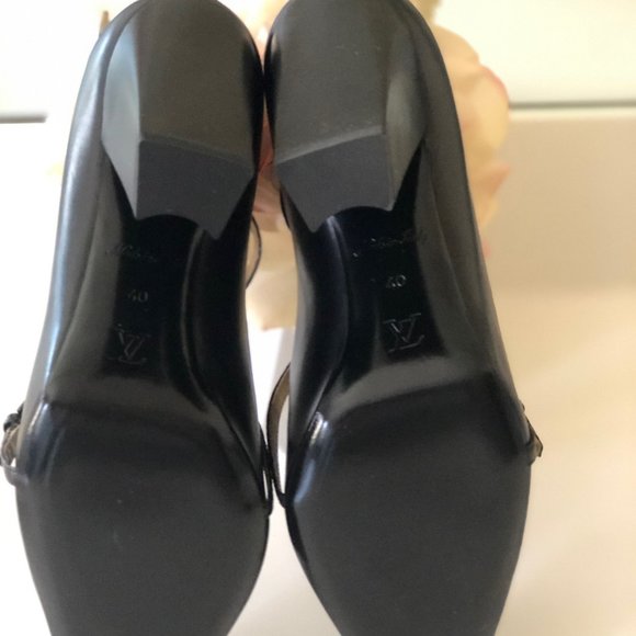 Louis Vuitton Headline Cross Black Leather Pump - Picture 3 of 8